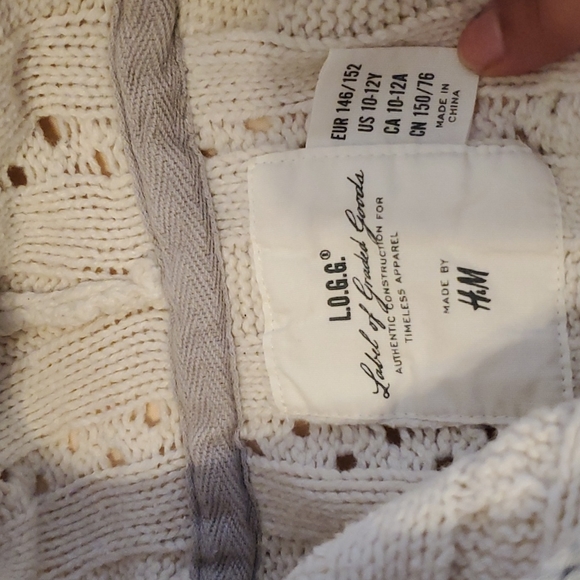 2 Tunic Length Hooded Sweaters - Picture 5 of 9